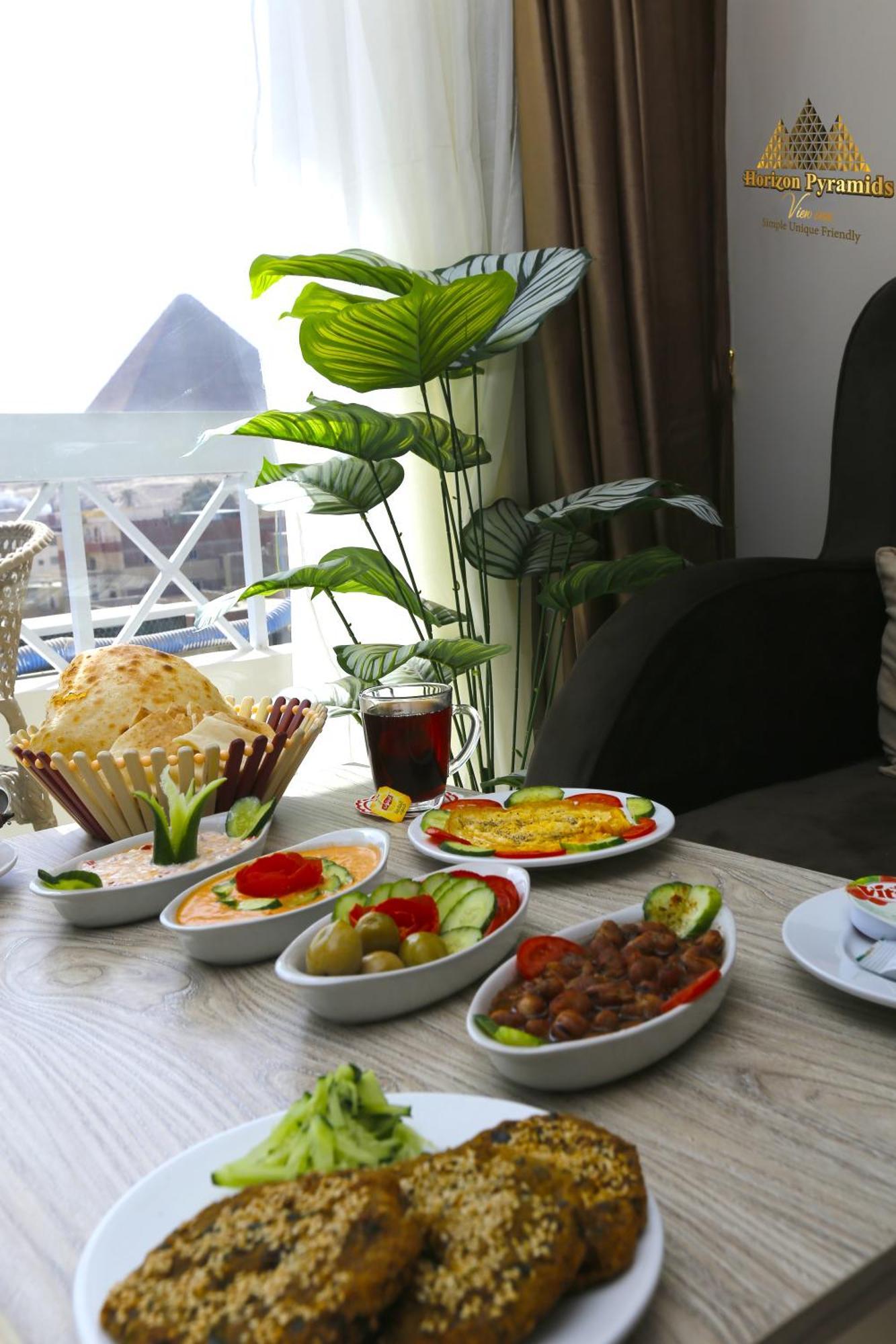 Horizon Pyramids View Inn Kafret el-Gabal Kültér fotó