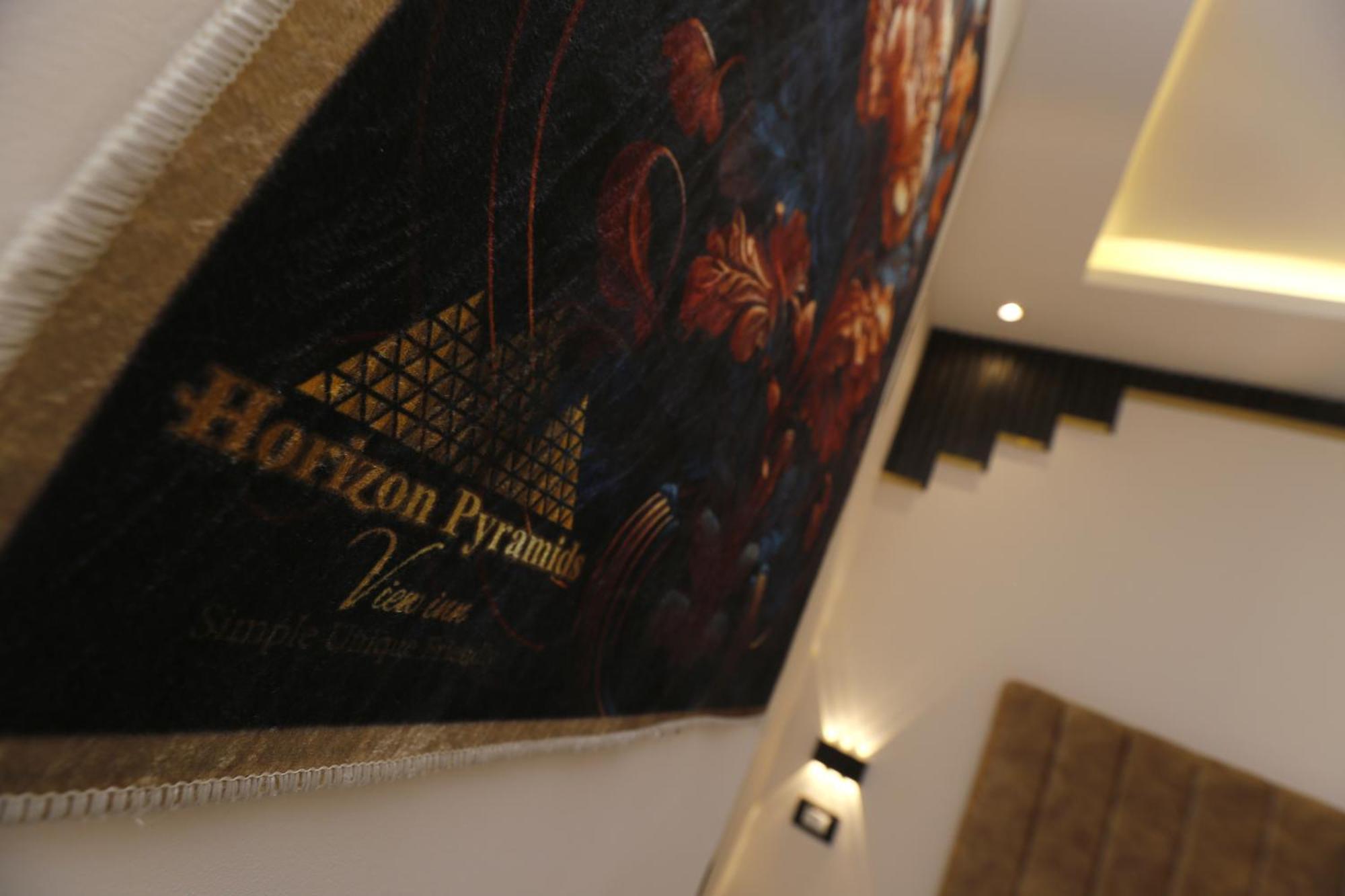 Horizon Pyramids View Inn Kafret el-Gabal Kültér fotó